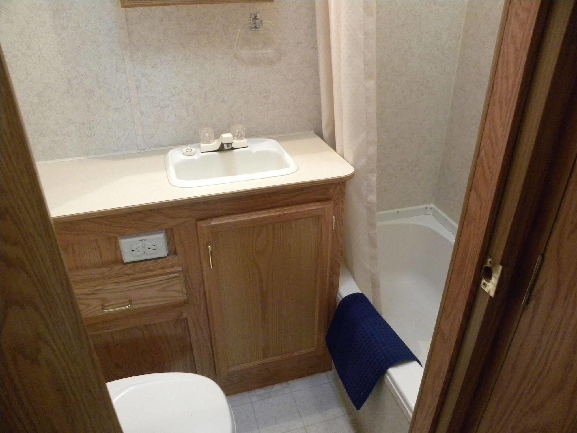 Countryside Campground Apartment Mogadore Bagian luar foto