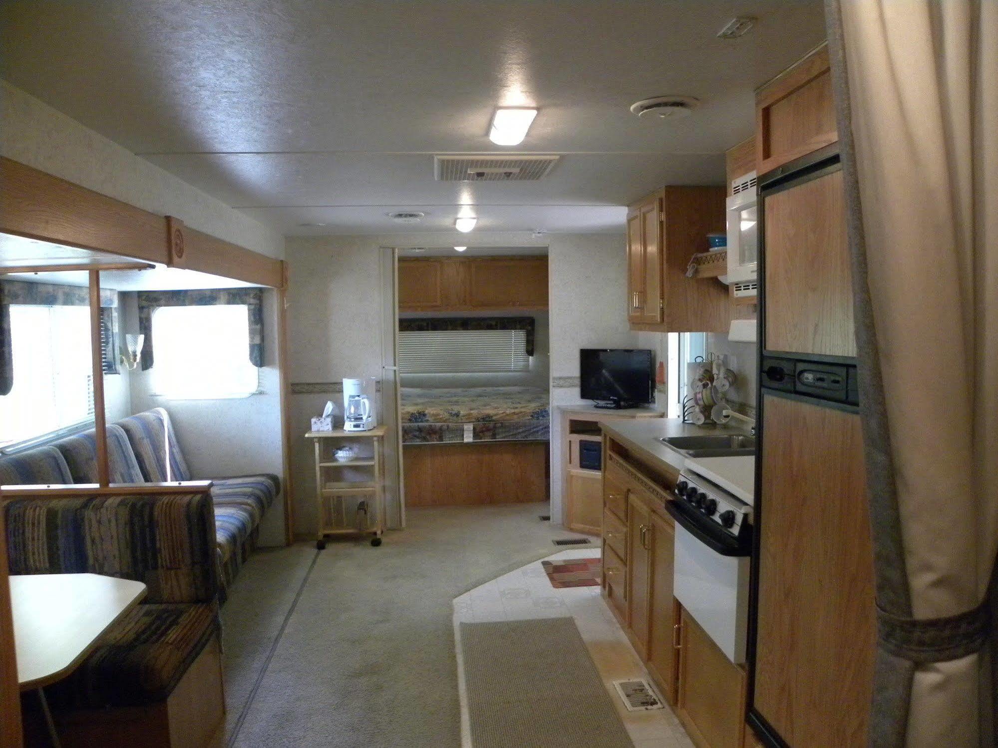 Countryside Campground Apartment Mogadore Bagian luar foto