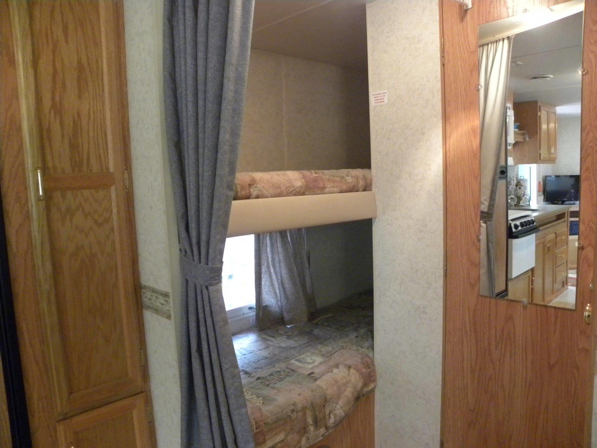 Countryside Campground Apartment Mogadore Bagian luar foto